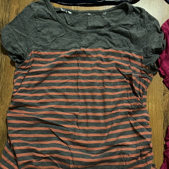 Maternity t-shirts.  Coral & grey striped shirt is a Large but all fit the same. - Picture 3 of 7